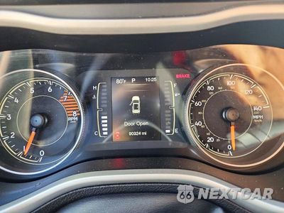 Zdjęcie 9 z 14 samochodu: 2018 JEEP CHEROKEE LATITUDE PLUS VIN:1C4PJLLX6JD524852 - miniatura