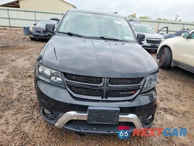 Piąte zdjęcie samochodu w środku: 2017 DODGE JOURNEY CROSSROAD VIN:3C4PDDGG3HT600149 - miniatura