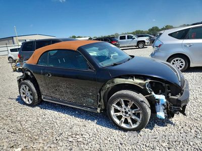 Czwarte zdjęcie samochodu z boku: 2019 VOLKSWAGEN BEETLE S VIN:3VW5DAAT9KM503337 - miniatura