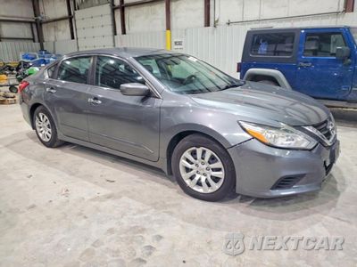 Czwarte zdjęcie samochodu z boku: 2016 NISSAN ALTIMA 2.5 S VIN:1N4AL3AP0GN384521 - miniatura