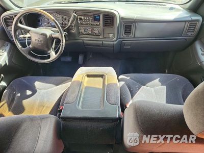 Zdjęcie 8 z 12 samochodu: 2002 GMC NEW SIERRA C1500 VIN:2GTEC19V721151152 - miniatura