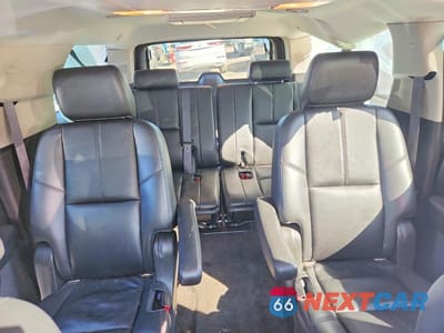 Zdjęcie 10 z 13 samochodu: 2013 CHEVROLET SUBURBAN LT VIN:1GNSKJE70DR199297 - miniatura