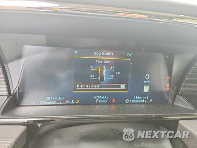 Zdjęcie 9 z 12 samochodu: 2024 LINCOLN NAVIGATOR BLACK LABEL VIN:5LMJJ2TG1REL12181 - miniatura