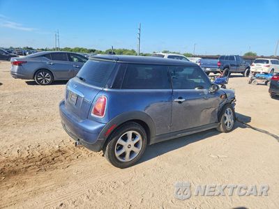 Trzecie zdjęcie samochodu z tyłu: 2010 MINI COOPER VIN:WMWMF3C53ATZ62041 - miniatura