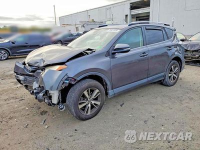 2017 TOYOTA RAV4 XLE JTMWFREV2HJ123581 - główne zdjęcie licytacji z USA - miniatura