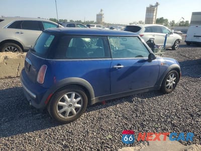 Trzecie zdjęcie samochodu z tyłu: 2003 MINI COOPER VIN:WMWRC33483TE15553 - miniatura