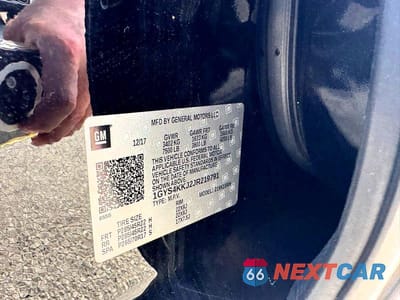 Zdjęcie 10 z 10 samochodu: 2018 CADILLAC ESCALADE ESV PLATINUM VIN:1GYS4KKJ2JR219791 - miniatura