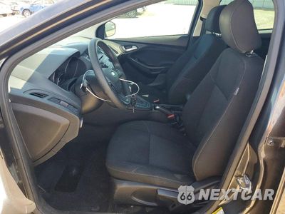 Zdjęcie 7 z 12 samochodu: 2017 FORD FOCUS SE VIN:1FADP3K2XHL341984 - miniatura