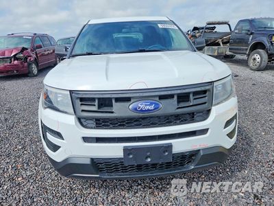 Piąte zdjęcie samochodu w środku: 2017 FORD EXPLORER POLICE INTERCEPTOR VIN:1FM5K8AR0HGE14048 - miniatura