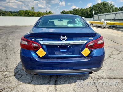 Zdjęcie 6 z 12 samochodu: 2017 NISSAN ALTIMA 2.5 SR VIN:1N4AL3AP6HC260086 - miniatura