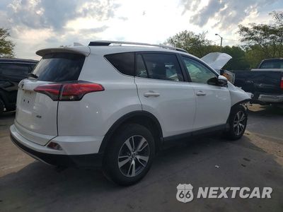 Trzecie zdjęcie samochodu z tyłu: 2018 TOYOTA RAV4 XLE VIN:JTMWFREV1JJ198889 - miniatura