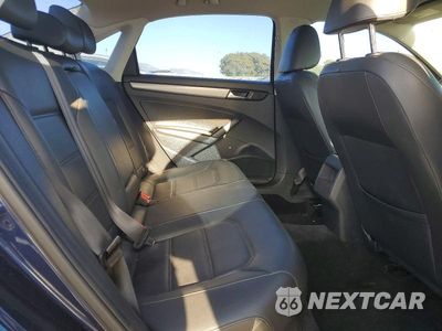 Zdjęcie 10 z 12 samochodu: 2015 VOLKSWAGEN PASSAT S VIN:1VWAT7A33FC113426 - miniatura