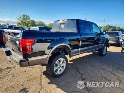 Trzecie zdjęcie samochodu z tyłu: 2018 FORD F150 SUPERCREW VIN:1FTFW1E50JFA81499 - miniatura