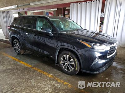 Czwarte zdjęcie samochodu z boku: 2026 TOYOTA HIGHLANDER HYBRID XLE VIN:5TDKBRCH3TS698291 - miniatura