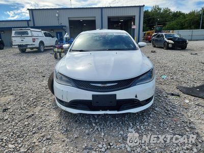 Piąte zdjęcie samochodu w środku: 2015 CHRYSLER 200 S VIN:1C3CCCBG2FN728094 - miniatura