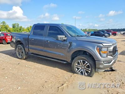 Czwarte zdjęcie samochodu z boku: 2023 FORD F150 SUPERCREW VIN:1FTEW1EP1PFC23719 - miniatura
