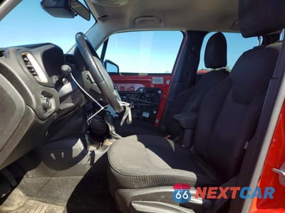 Zdjęcie 7 z 14 samochodu: 2016 JEEP RENEGADE LATITUDE VIN:ZACCJABT0GPD00956 - miniatura