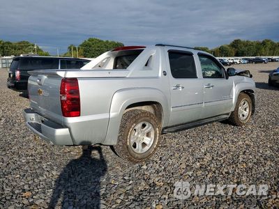Trzecie zdjęcie samochodu z tyłu: 2013 CHEVROLET AVALANCHE LTZ VIN:3GNTKGE71DG358707 - miniatura