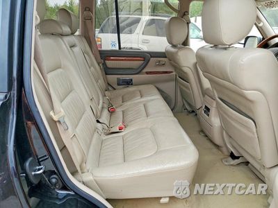 Zdjęcie 10 z 12 samochodu: 2003 LEXUS LX 470 VIN:JTJHT00W233533854 - miniatura