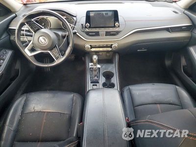 Zdjęcie 8 z 12 samochodu: 2020 NISSAN ALTIMA SR VIN:1N4BL4CW8LC121553 - miniatura