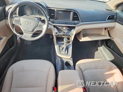 Zdjęcie 8 z 13 samochodu: 2018 HYUNDAI ELANTRA VALUE EDITION VIN:5NPD84LF5JH342842 - miniatura