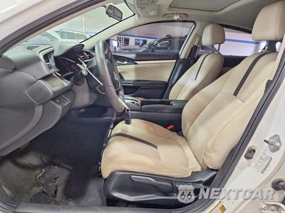 Zdjęcie 7 z 12 samochodu: 2016 HONDA CIVIC EX VIN:2HGFC1F33GH631843 - miniatura