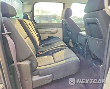 Zdjęcie 10 z 12 samochodu: 2011 CHEVROLET SILVERADO K2500 HEAVY DUTY VIN:1GC1KVCG4BF187876 - miniatura