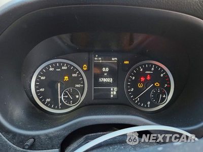 Zdjęcie 9 z 13 samochodu: 2021 MERCEDES-BENZ METRIS DELIVERY VAN VIN:W1YV0BEY5M3826892 - miniatura