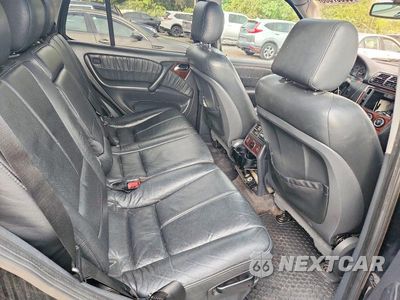 Zdjęcie 11 z 13 samochodu: 2005 MERCEDES-BENZ ML 500 VIN:4JGAB75E25A543634 - miniatura