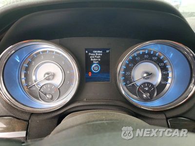 Zdjęcie 9 z 12 samochodu: 2013 CHRYSLER 300C VIN:2C3CCAET5DH509391 - miniatura