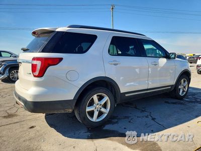 Trzecie zdjęcie samochodu z tyłu: 2016 FORD EXPLORER XLT VIN:1FM5K8DH6GGD20774 - miniatura