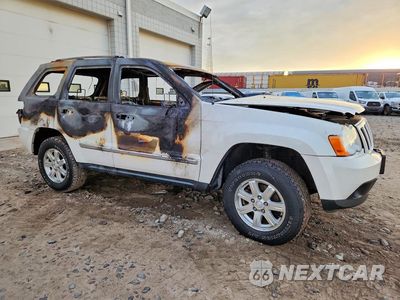 Czwarte zdjęcie samochodu z boku: 2008 JEEP GRAND CHEROKEE LAREDO VIN:1J8HR48M38C240959 - miniatura