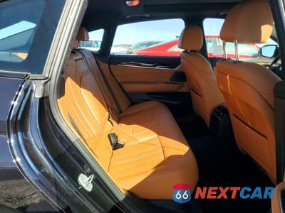 Zdjęcie 10 z 12 samochodu: 2018 BMW 640 XIGT VIN:WBAJV6C54JBK07185 - miniatura