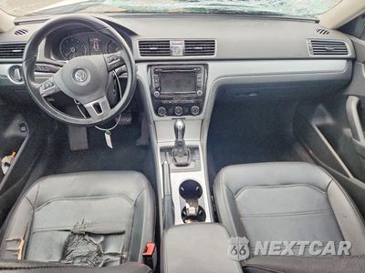 Zdjęcie 8 z 12 samochodu: 2013 VOLKSWAGEN PASSAT SE VIN:1VWBP7A3XDC113039 - miniatura