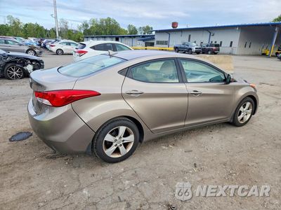 Trzecie zdjęcie samochodu z tyłu: 2013 HYUNDAI ELANTRA GLS VIN:5NPDH4AE2DH417415 - miniatura