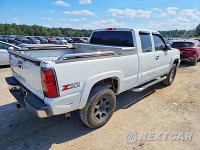 Trzecie zdjęcie samochodu z tyłu: 2007 CHEVROLET SILVERADO K1500 CLASSIC VIN:1GCEK19Z87E164441 - miniatura
