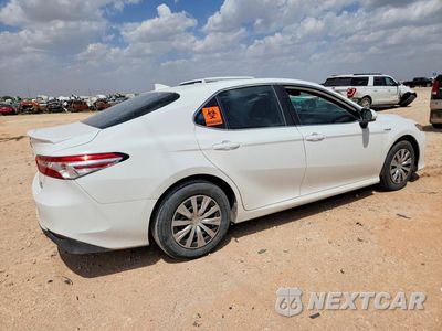 Trzecie zdjęcie samochodu z tyłu: 2020 TOYOTA CAMRY LE VIN:4T1C31AKXLU539955 - miniatura