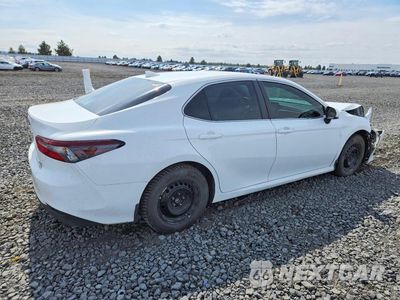 Trzecie zdjęcie samochodu z tyłu: 2022 TOYOTA CAMRY LE VIN:4T1C31AK3NU583640 - miniatura