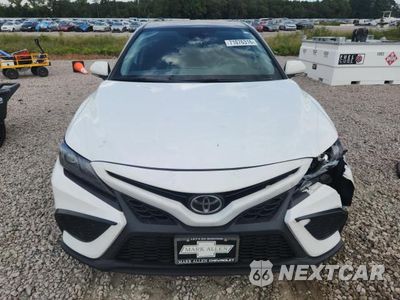 Piąte zdjęcie samochodu w środku: 2024 TOYOTA CAMRY SE VIN:4T1G11AK4RU890859 - miniatura