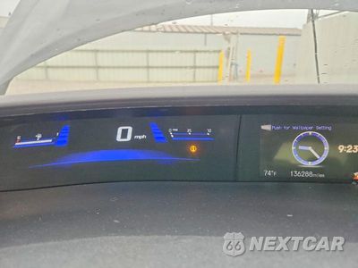 Zdjęcie 9 z 12 samochodu: 2015 HONDA CIVIC LX VIN:19XFB2F54FE107118 - miniatura