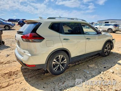 Trzecie zdjęcie samochodu z tyłu: 2019 NISSAN ROGUE SV VIN:JN8AT2MT5KW257994 - miniatura