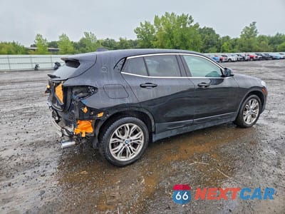 Trzecie zdjęcie samochodu z tyłu: 2018 BMW X2 XDRIVE28I VIN:WBXYJ5C38JEF80580 - miniatura