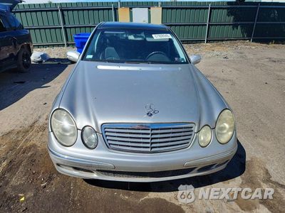 Piąte zdjęcie samochodu w środku: 2003 MERCEDES-BENZ E 320 VIN:WDBUF65J63X110954 - miniatura