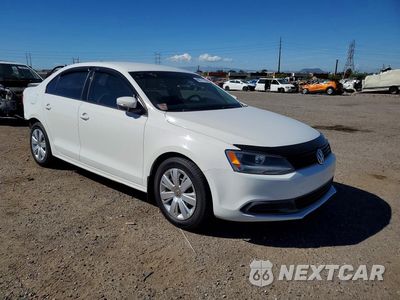 Czwarte zdjęcie samochodu z boku: 2014 VOLKSWAGEN JETTA SE VIN:3VWD07AJ0EM379441 - miniatura
