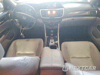 Zdjęcie 8 z 12 samochodu: 2016 HONDA ACCORD EXL VIN:1HGCR2F85GA006975 - miniatura