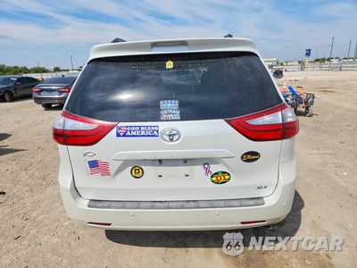 Zdjęcie 6 z 14 samochodu: 2016 TOYOTA SIENNA XLE 7-PASSENGER AUTO ACCESS SEAT VIN:5TDYK3DC1GS705478 - miniatura