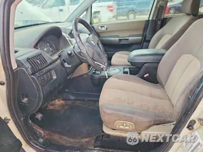Zdjęcie 7 z 13 samochodu: 2004 MITSUBISHI ENDEAVOR XLS VIN:4A4MM31S34E068950 - miniatura