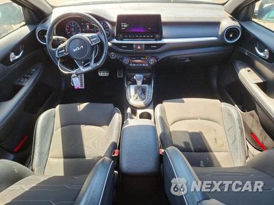 Zdjęcie 8 z 12 samochodu: 2023 KIA FORTE GT LINE VIN:3KPF54AD0PE538459 - miniatura