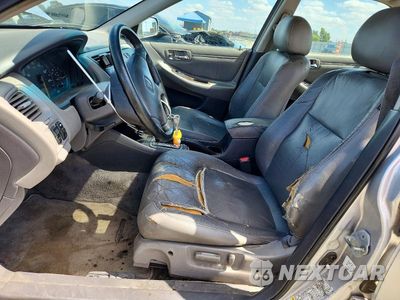 Zdjęcie 7 z 13 samochodu: 2001 HONDA ACCORD EX VIN:1HGCG16591A007110 - miniatura
