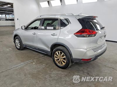 Drugie zdjęcie samochodu z przodu: 2017 NISSAN ROGUE SV VIN:5N1AT2MV9HC840104 - miniatura